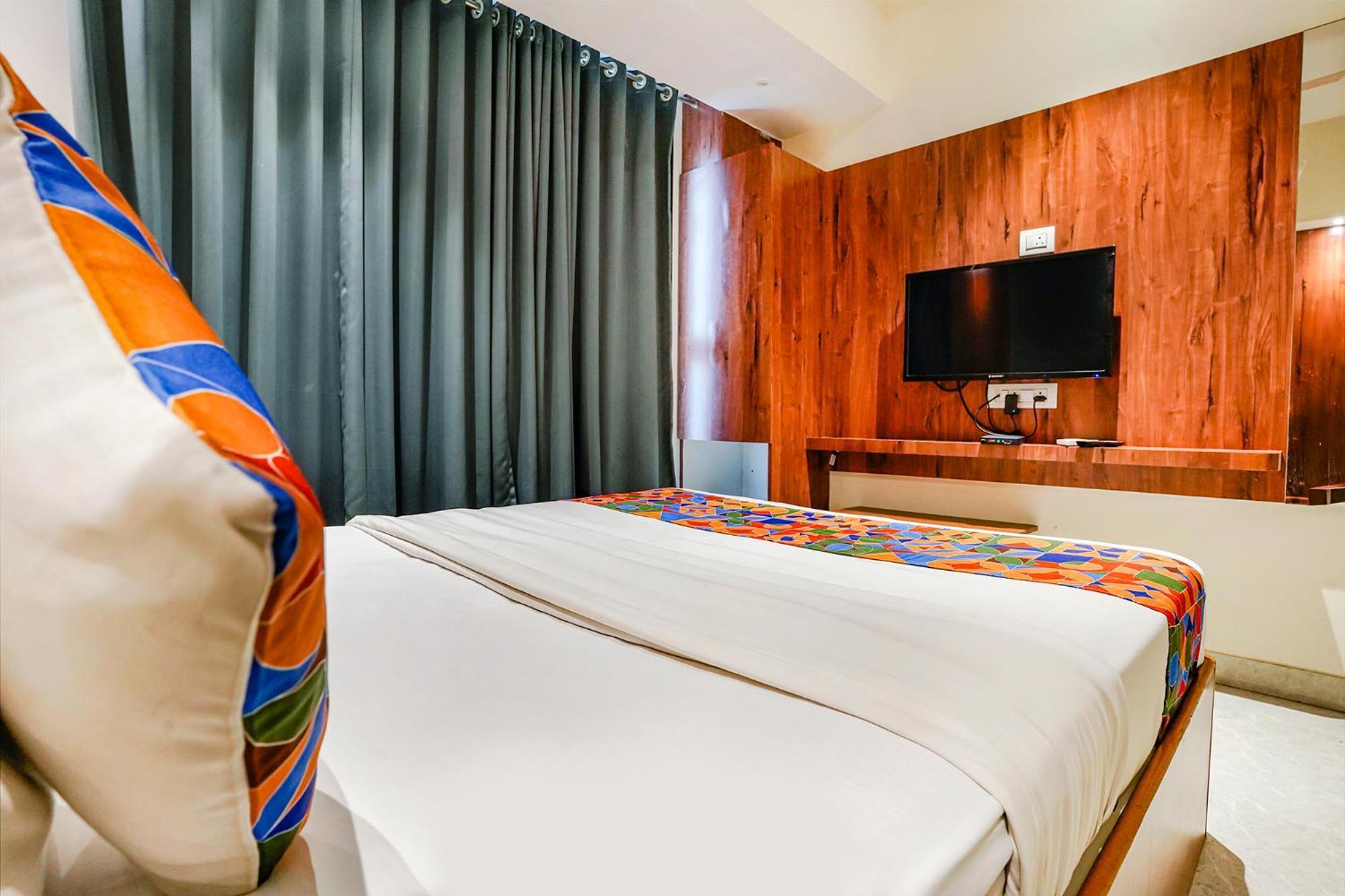 Отель Fabexpress Utsav Residency - Nr Panvel Jamb Экстерьер фото