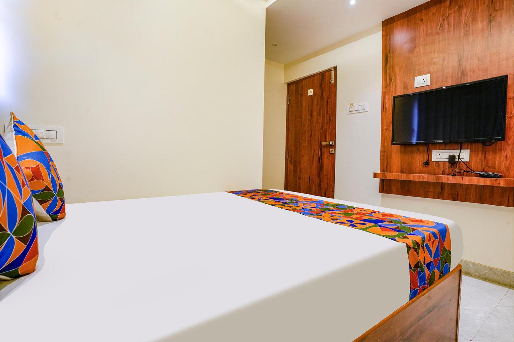 Отель Fabexpress Utsav Residency - Nr Panvel Jamb Экстерьер фото